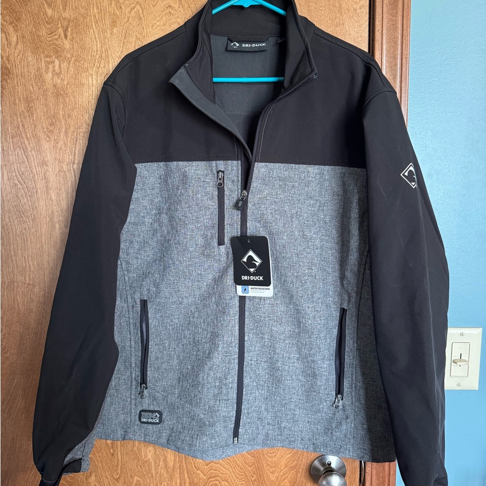 Men's Two-Tone Softshell Jacket - Black and Gray